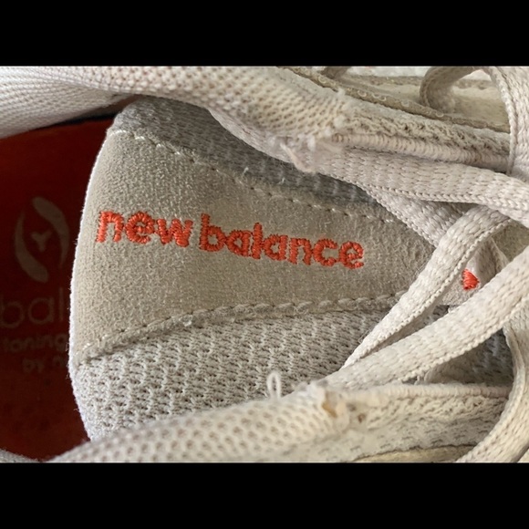 New balance shoes - Picture 9 of 10